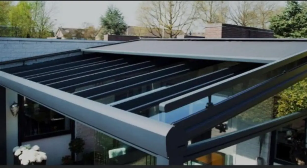zonwering boven de overkapping
